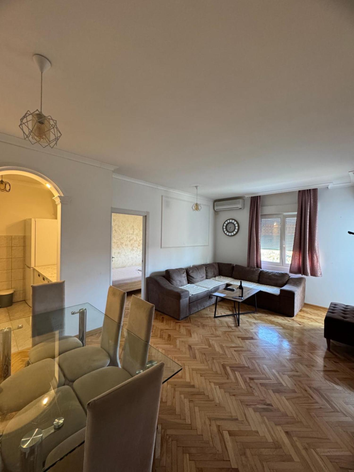 Ferienwohnung Long Royal Podgorica Exterior foto